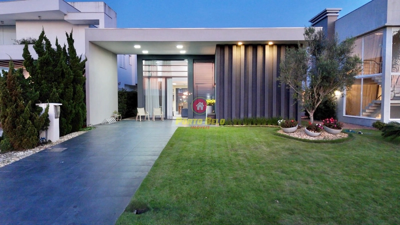 CASA À VENDA!!!: 1ª foto da galeria de imagens do imóvel