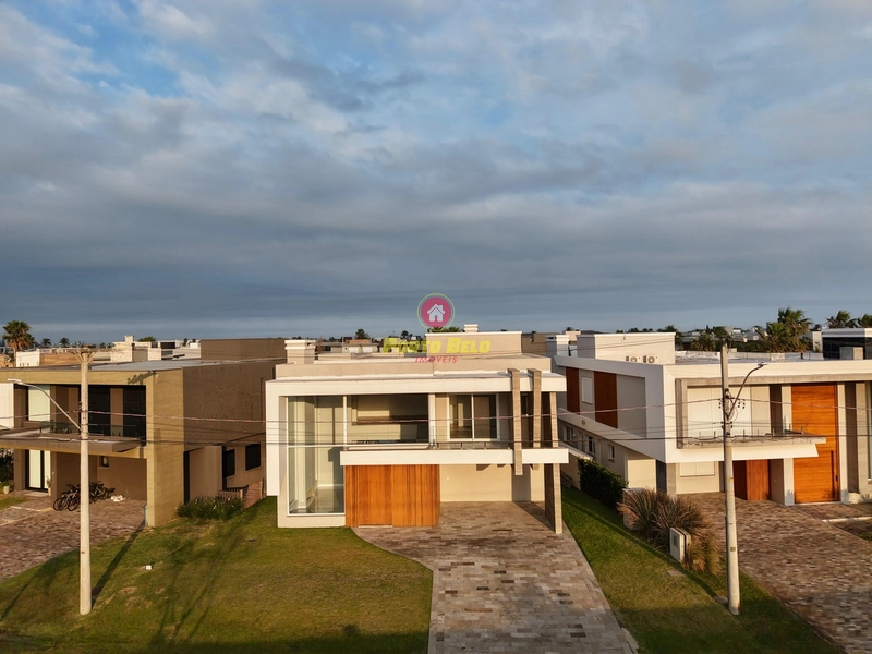 CASA À VENDA!!!!: 2ª foto da galeria de imagens do imóvel
