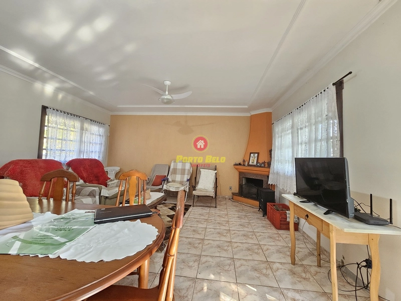 !!!CASA À VENDA!!!: 3ª foto da galeria de imagens do imóvel