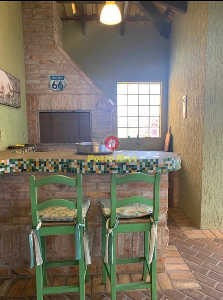 CASA À VENDA COM ESPAÇO AMPLO E ÁREA VERDE: 9ª foto da galeria de imagens do imóvel