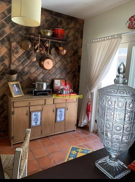 CASA À VENDA COM ESPAÇO AMPLO E ÁREA VERDE: 8ª foto da galeria de imagens do imóvel