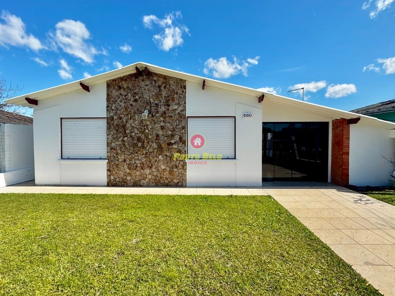 CASA À VENDA COM ESPAÇO AMPLO: 2ª foto da galeria de imagens do imóvel