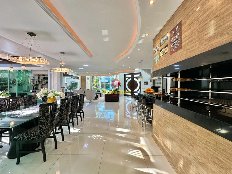 CASA À VENDA COM AMPLO ESPAÇO EXTERNO E INTERNO: 11ª foto da galeria de imagens do imóvel