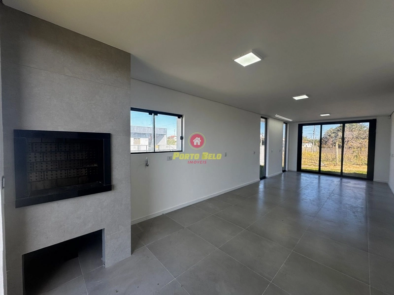 CASA À VENDA COM PISCINA E ÓTIMO ESPAÇO AMPLO: 7ª foto da galeria de imagens do imóvel