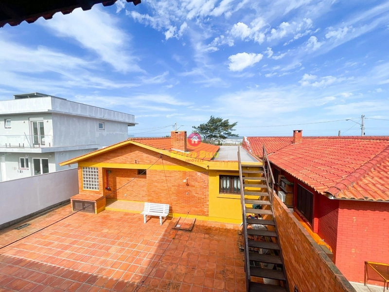 CASA BEIRA-MAR À VENDA: 3ª foto da galeria de imagens do imóvel