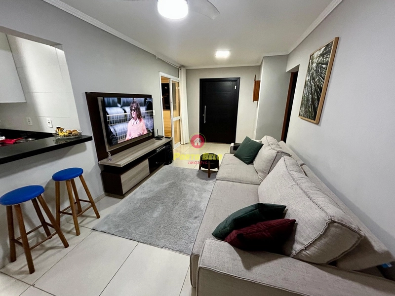 CASA DE ESQUINA COM PISCINA À VENDA: 8ª foto da galeria de imagens do imóvel
