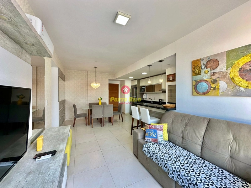APARTAMENTO À VENDA COM VISTA PARA PRAÇA: 2ª foto da galeria de imagens do imóvel