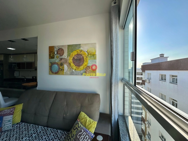 APARTAMENTO À VENDA COM VISTA PARA PRAÇA: 3ª foto da galeria de imagens do imóvel