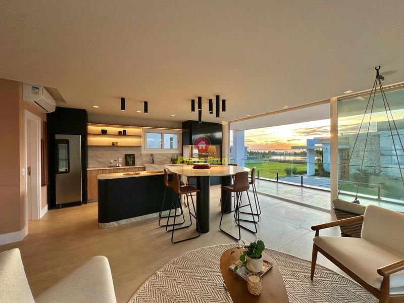 CASA MEDITERRÂNEA EM CONDOMINIO À VENDA: 15ª foto da galeria de imagens do imóvel