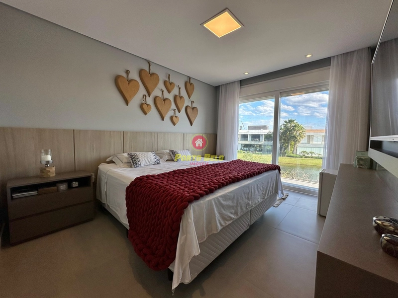 CASA À VENDA MOBILIADA E DECORADA COM SEIS SUÍTES: 23ª foto da galeria de imagens do imóvel