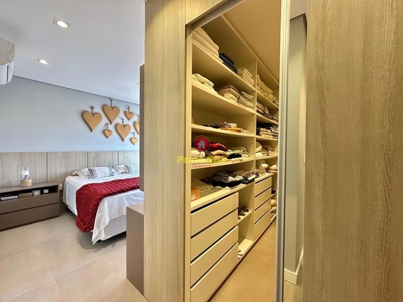 CASA À VENDA MOBILIADA E DECORADA COM SEIS SUÍTES: 24ª foto da galeria de imagens do imóvel