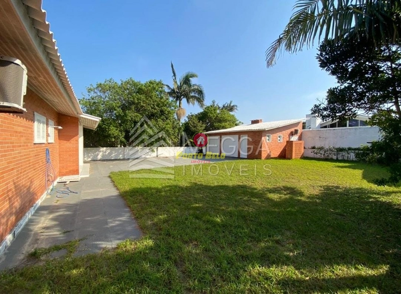 CASA À VENDA PROXIMO AO CENTRO E PRAIA: 10ª foto da galeria de imagens do imóvel