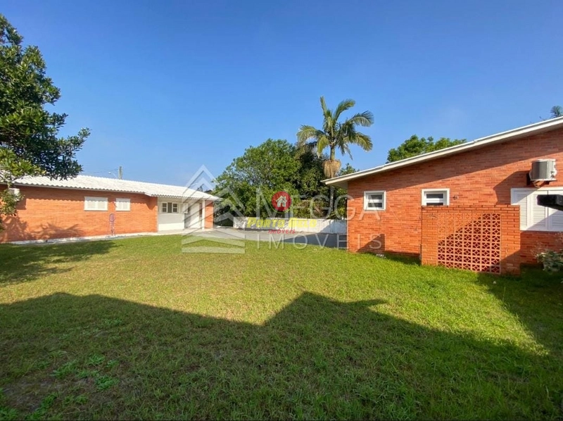 CASA À VENDA PROXIMO AO CENTRO E PRAIA: 9ª foto da galeria de imagens do imóvel