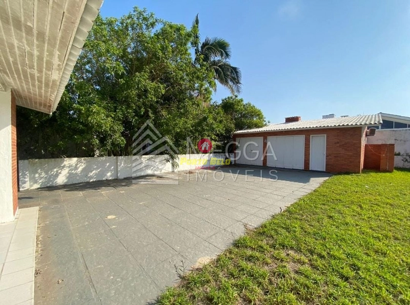 CASA À VENDA PROXIMO AO CENTRO E PRAIA: 8ª foto da galeria de imagens do imóvel