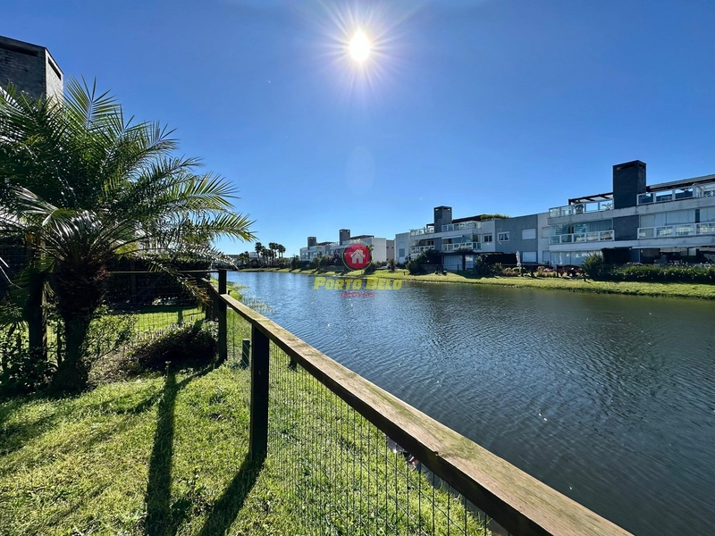 APARTAMENTO À VENDA BEIRA LAGO: 3ª foto da galeria de imagens do imóvel