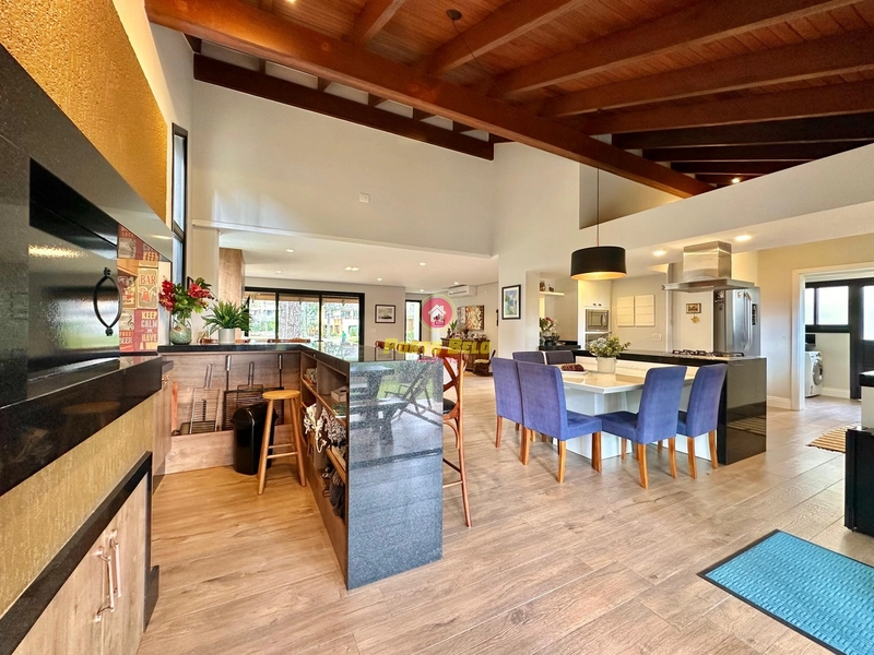 CASA ALTO PADRÃO EM CONDOMINIO BEM LOCALIZADO: 9ª foto da galeria de imagens do imóvel
