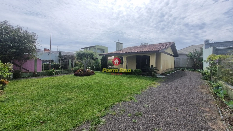 CASA PERTO DA PRAIA E CENTRO: 5ª foto da galeria de imagens do imóvel