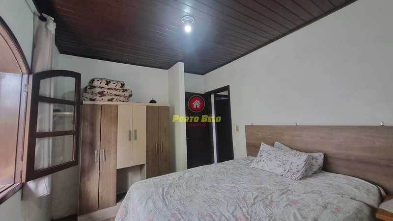 CASA PERTO DA PRAIA E CENTRO: 6ª foto da galeria de imagens do imóvel