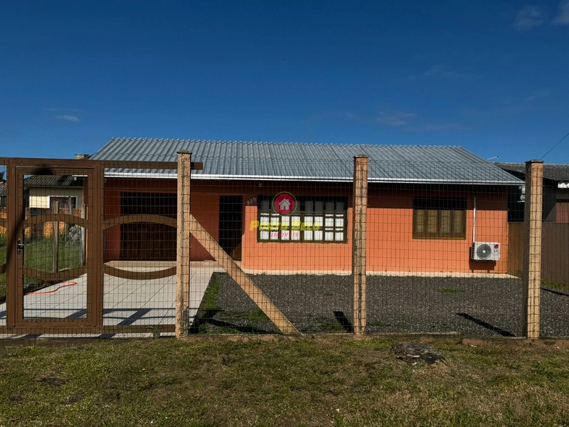 CASA BEM LOCALIZADA EM ATLÂTIDA SUL: 1ª foto da galeria de imagens do imóvel