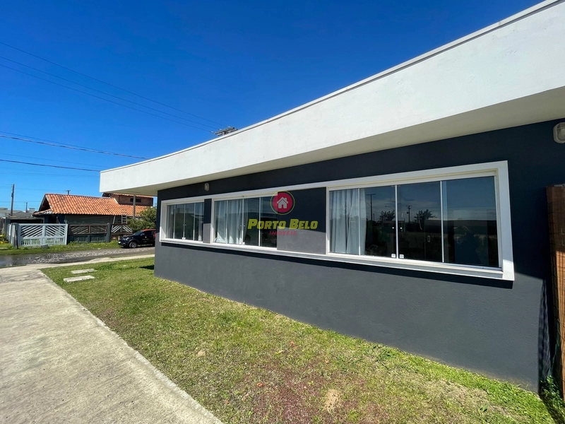 CASA DE LAJE EM ESQUINA | ATLÂNTIDA SUL: 2ª foto da galeria de imagens do imóvel