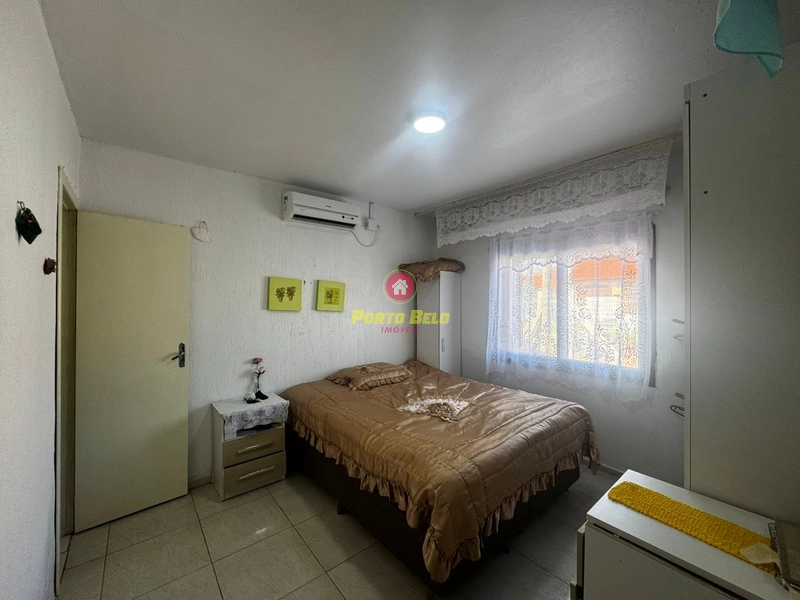 CASA A 50M DA PRAIA COM PISCINA: 12ª foto da galeria de imagens do imóvel