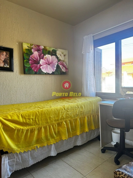 CASA A 50M DA PRAIA COM PISCINA: 6ª foto da galeria de imagens do imóvel