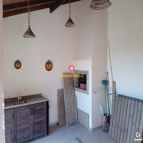 CASA APENAS A 50M DO MAR: 10ª foto da galeria de imagens do imóvel