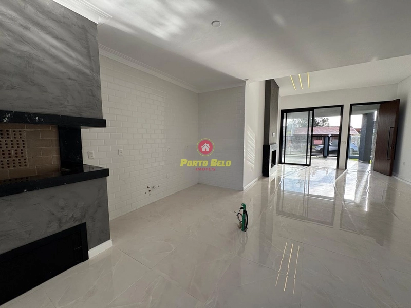 CASA NOVA A 400M DA PRAIA: 3ª foto da galeria de imagens do imóvel