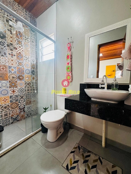 CASA DE ESQUINA COM PISCINA: 10ª foto da galeria de imagens do imóvel