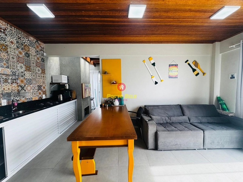 CASA DE ESQUINA COM PISCINA: 13ª foto da galeria de imagens do imóvel