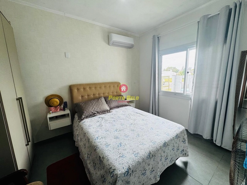 CASA DE ESQUINA COM PISCINA: 24ª foto da galeria de imagens do imóvel