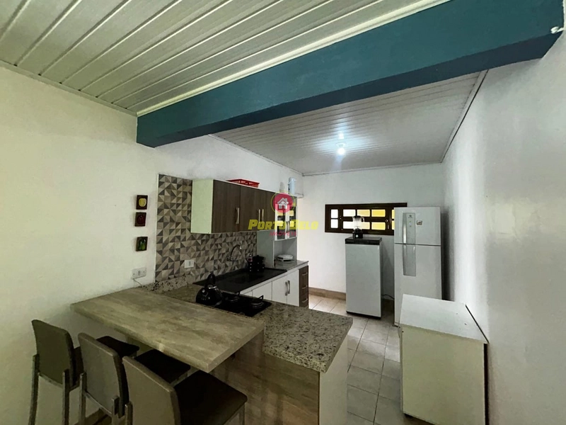 CASA EM FRENTE AO MAR: 5ª foto da galeria de imagens do imóvel