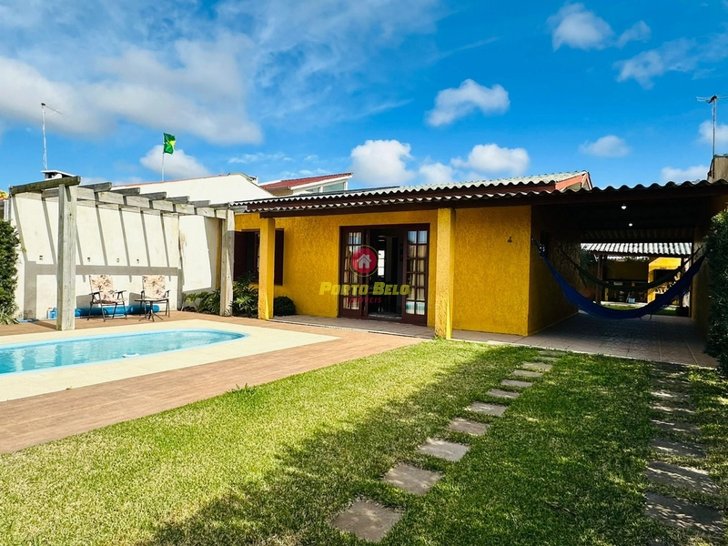 CASA PERTO DA AV. PRINCIPAL E CENTRO