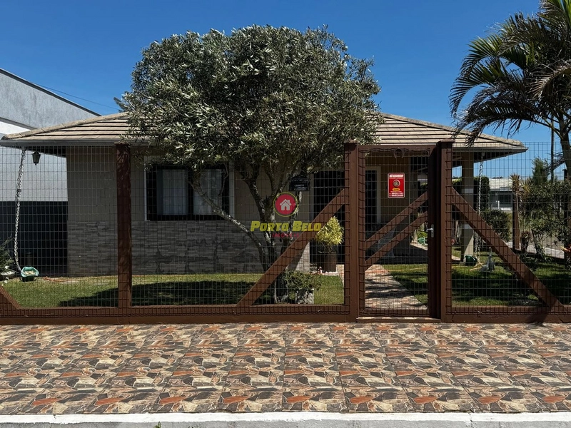 BOA CASA DE ESQUINA: 2ª foto da galeria de imagens do imóvel