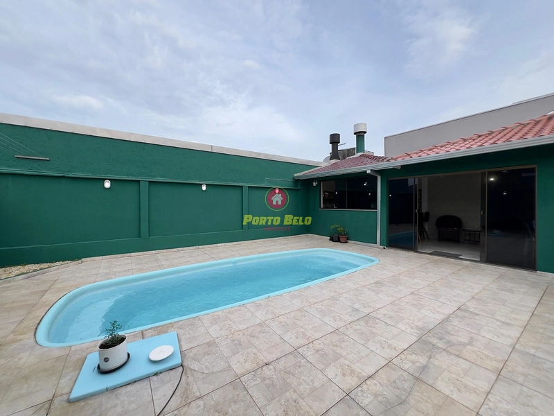 CASA À VENDA 250M DA PRAIA: 3ª foto da galeria de imagens do imóvel