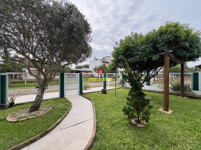 CASA À VENDA 250M DA PRAIA: 2ª foto da galeria de imagens do imóvel