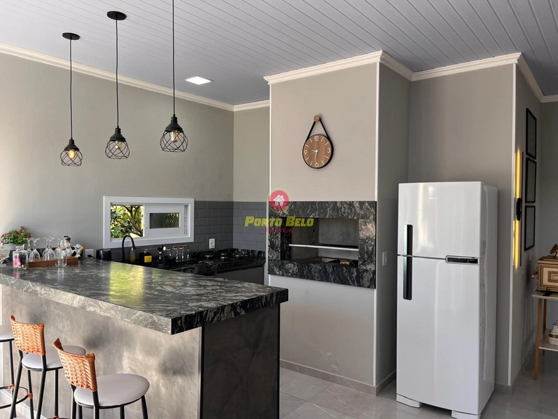 CASA À VENDA EM RAINHA DO MAR: 3ª foto da galeria de imagens do imóvel