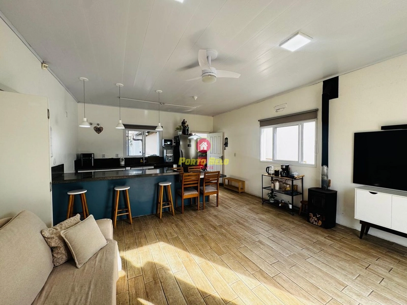 EXCELENTE CASA PRÓXIMA À PRAIA: 3ª foto da galeria de imagens do imóvel