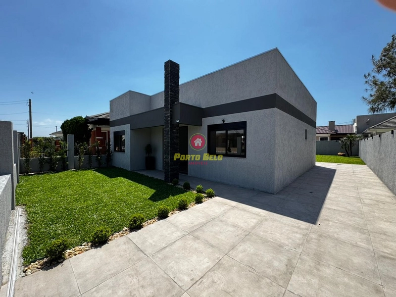 CASA C/ PISCINA PERTO DO MAR