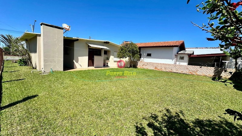 CASA DE ESQUINA PERTO DA PRAIA: 4ª foto da galeria de imagens do imóvel