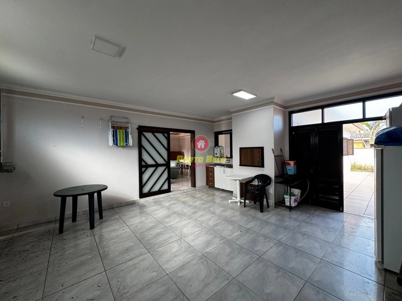 CASA COM LAJE 3 QUADRAS DO MAR: 4ª foto da galeria de imagens do imóvel