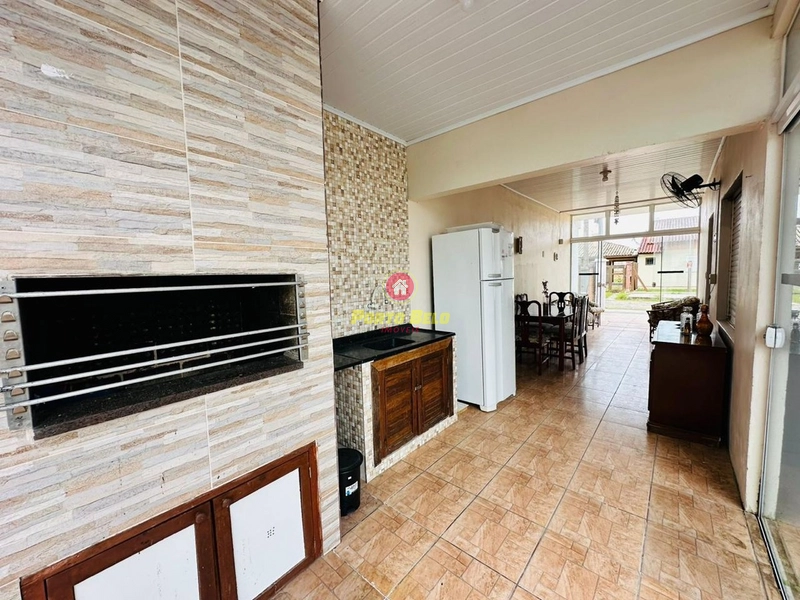 CASA 6 DORMS. 300M DO MAR: 3ª foto da galeria de imagens do imóvel