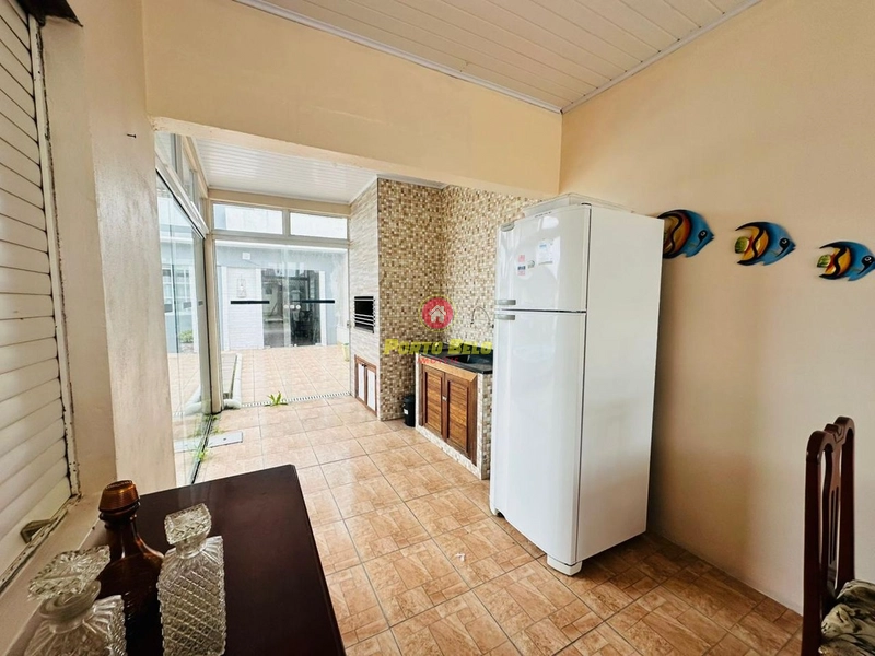 CASA 6 DORMS. 300M DO MAR: 8ª foto da galeria de imagens do imóvel