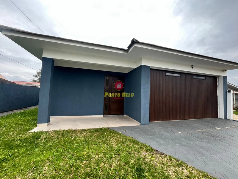 CASA COM LAJE EM ESQUINA