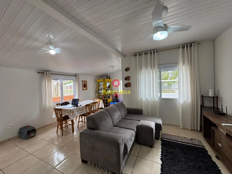 EXCELENTE CASA COM ANEXO NOS FUNDOS: 3ª foto da galeria de imagens do imóvel