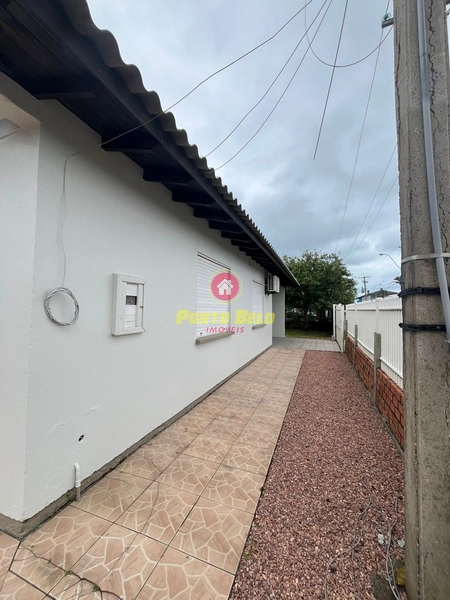 CASA DE ESQUINA NA AVENIDA PRINCIPAL: 2ª foto da galeria de imagens do imóvel