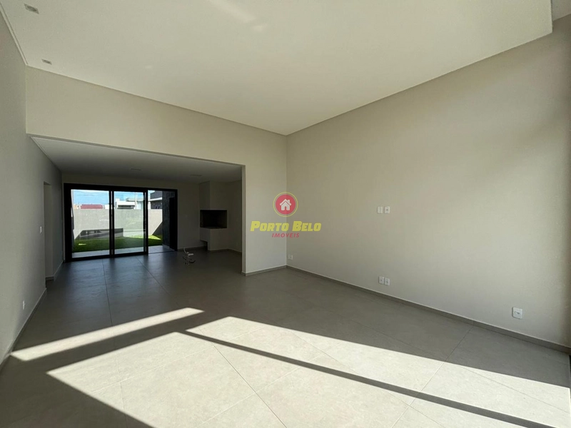 CASA TOP À VENDA PRÓXIMA AO CENTRO: 3ª foto da galeria de imagens do imóvel