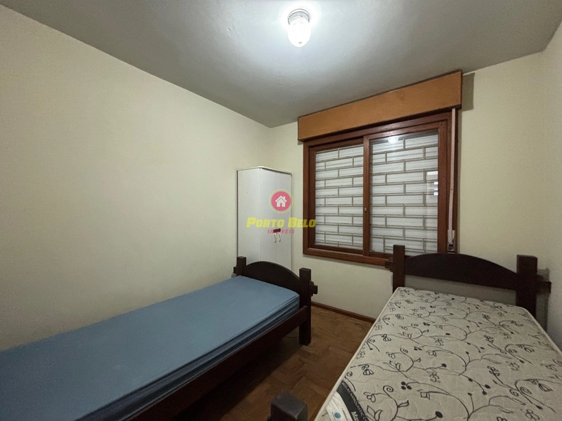 CASA DE ESQUINA EM LAJE | 100M DA PRAIA: 8ª foto da galeria de imagens do imóvel