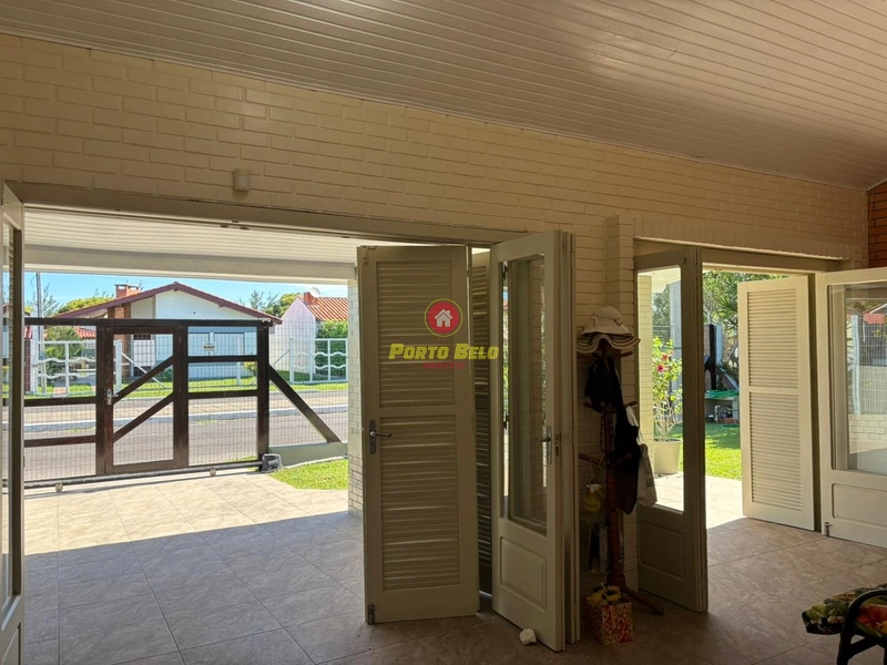 CASA À VENDA NA AVENIDA, A 300 M DO MAR.: 3ª foto da galeria de imagens do imóvel