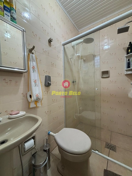 CASA À VENDA NA AVENIDA, A 300 M DO MAR.: 21ª foto da galeria de imagens do imóvel